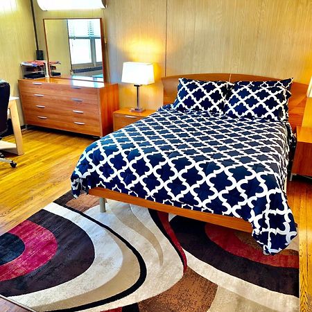 Lga Airport 3 Mins, 3 Bedroom Duplex House, Parking And Private Backyard, 9Mins Subway! New York Luaran gambar