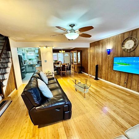 Lga Airport 3 Mins, 3 Bedroom Duplex House, Parking And Private Backyard, 9Mins Subway! New York Luaran gambar