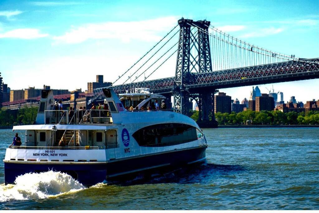 Lga Airport 3 Mins, 3 Bedroom Duplex House, Parking And Private Backyard, 9Mins Subway! New York Luaran gambar