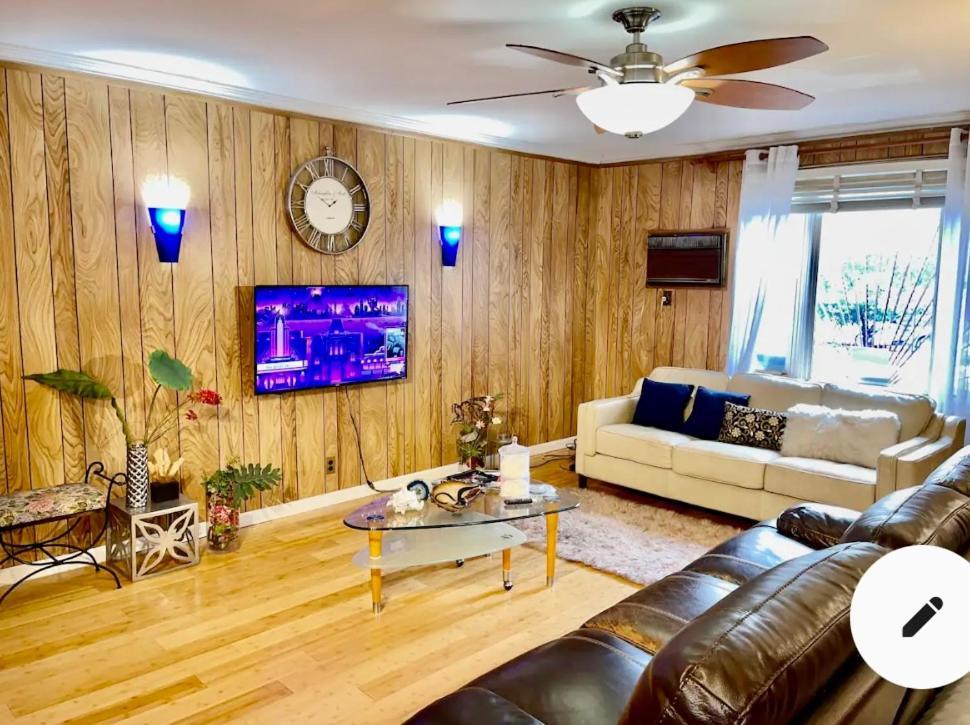 Lga Airport 3 Mins, 3 Bedroom Duplex House, Parking And Private Backyard, 9Mins Subway! New York Luaran gambar